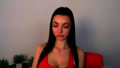 Alexia online show from May 7, 1:04 pm