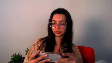 Alexia online show from May 15, 11:57 am