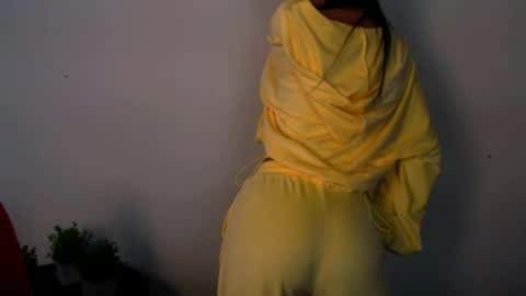 Alexia online show from May 19, 1:07 pm