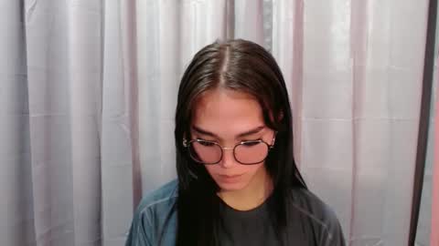 lexibabe_ online show from May 13, 7:03 am