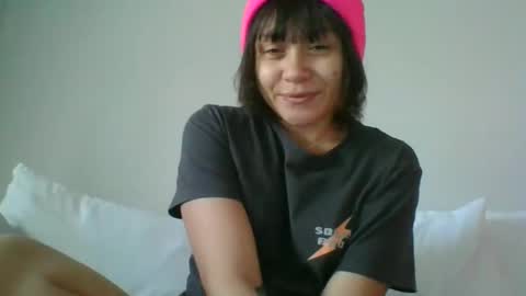 Snapshot of lexibaker96 chatting on January 2, 3:29 pm Lexi Baby online show from January 2, 3:29 pm