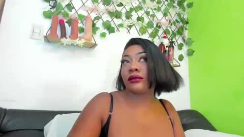 Lexieegrey online show from March 8, 11:18 pm