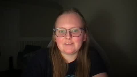 Snapshot of lexielilacs chatting on February 20, 11:32 pm lexie online show from February 20, 11:32 pm