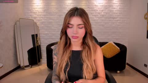 Snapshot of lexiewayne chatting on January 7, 7:38 pm Lexie online show from January 7, 7:38 pm