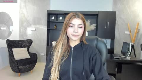 Snapshot of lexiewayne chatting on January 2, 8:02 pm Lexie online show from January 2, 8:02 pm
