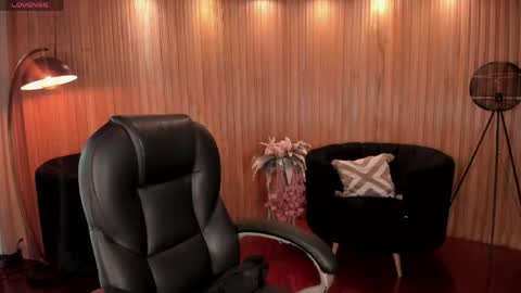 Lexie  online show from May 29, 7:23 pm