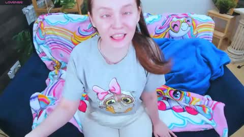Lexi online show from May 20, 6:32 am