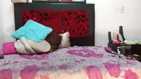 lexistone  online show from May 27, 1:57 am