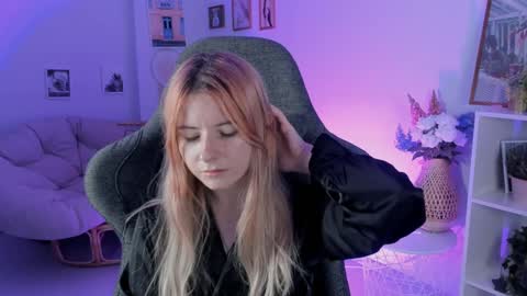 Lexi Wenford NO NUDE GODDESS online show from December 16, 2:47 am