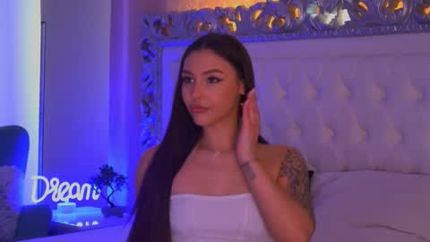 LexyBanks online show from May 22, 8:34 am