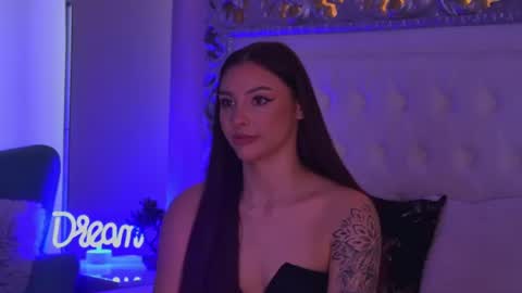 LexyBanks online show from June 17, 9:10 am