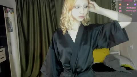 Lexy online show from May 27, 11:18 am