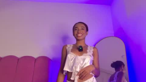 lexyskye online show from May 15, 2:49 am