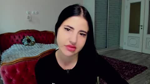 lexyswett online show from December 3, 11:45 am