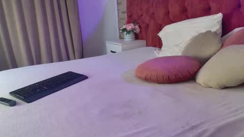 Sarra online show from September 20, 8:07 pm