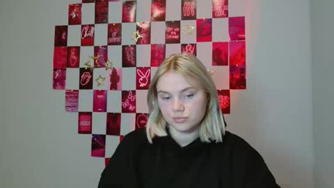 Leyla online show from November 26, 8:15 am