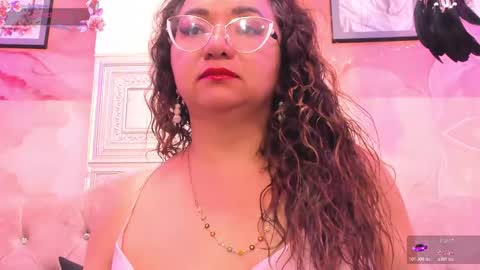 Leyla smithh online show from November 4, 1:49 pm