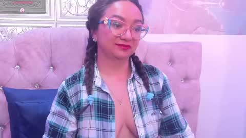 Leyla smithh online show from October 7, 1:59 pm