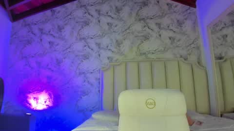 Leyla online show from May 4, 11:47 am