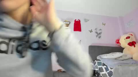 Leyna online show from October 6, 1:33 am