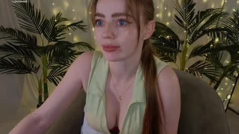Linda my FANSLY  red fury online show from May 25, 12:31 am