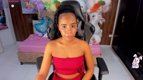 lia_16_ online show from March 31, 11:10 am