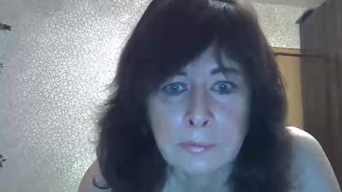 lia_ang online show from October 12, 1:35 pm