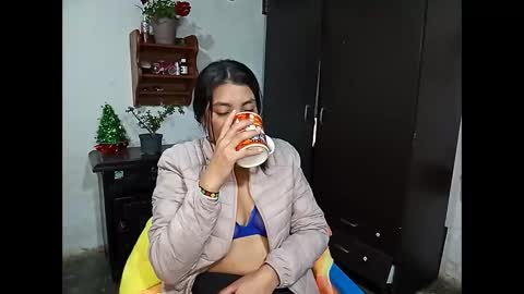 Lia online show from December 24, 8:55 am