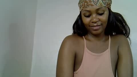 lia online show from November 26, 7:04 pm