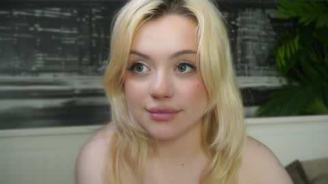 Cassie online show from March 29, 10:42 pm