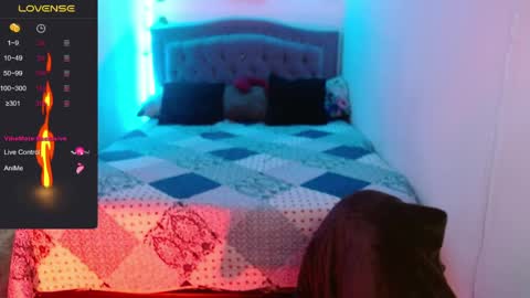 lia spicy   ig online show from April 9, 2:00 pm