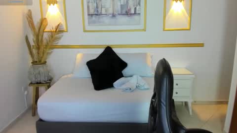 Lia  online show from December 23, 2:15 am