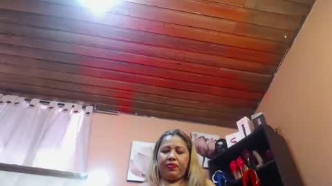 Lia Taylor online show from April 7, 5:37 pm