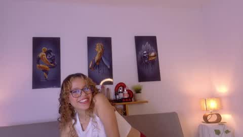 Juliana online show from May 25, 7:02 pm