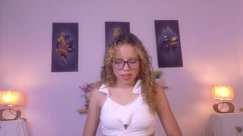 Juliana online show from June 13, 7:11 pm