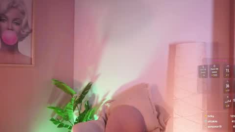 Lia  online show from May 12, 4:13 pm