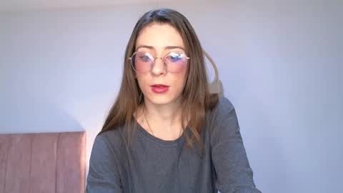 Lia  online show from December 29, 1:28 pm