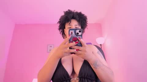 liaa moretzz online show from October 10, 1:10 am