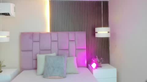 liablossom_ online show from April 7, 12:29 pm