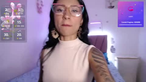 liahdiaz_ online show from May 22, 1:31 pm
