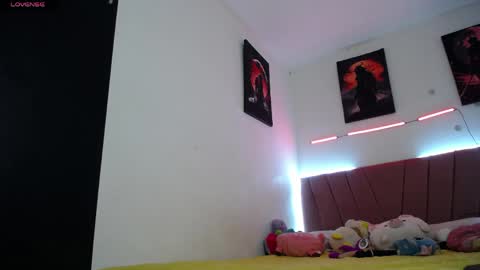 liahdiaz_ online show from May 26, 12:37 pm