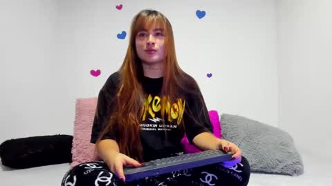 Liah Ferrer online show from October 17, 8:34 pm