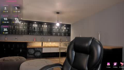 Liam online show from December 4, 4:26 am