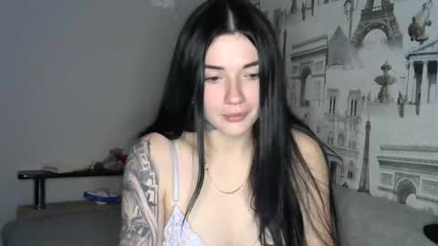 liana_diva online show from December 9, 11:13 pm