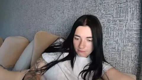 liana_diva online show from May 27, 10:23 am