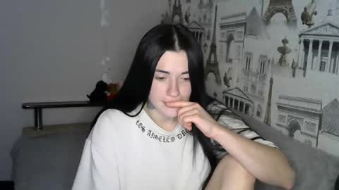 liana_diva online show from December 23, 10:44 pm