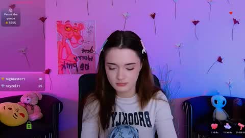 Little Liana  online show from May 20, 7:11 pm