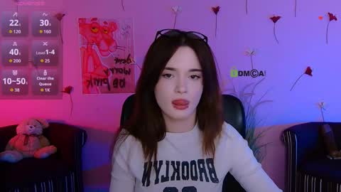Little Liana  online show from May 13, 7:19 pm