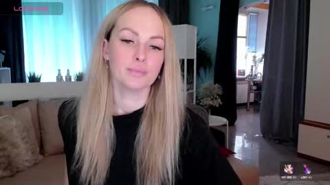 Snapshot of libby_nora chatting on January 25, 9:57 am Libby online show from January 25, 9:57 am