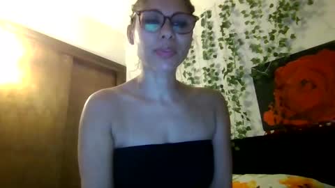 lickablemiami online show from May 26, 11:48 pm